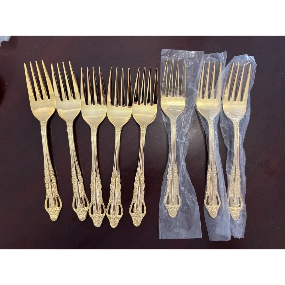 Gold Tone Flatware Set Service for 8 Stainless Korea Vintage Silverware 40 Pc